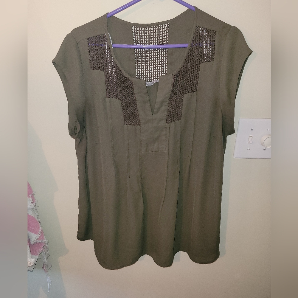 Daniel Rainn Olive‎ Blouse with Crochet Detail